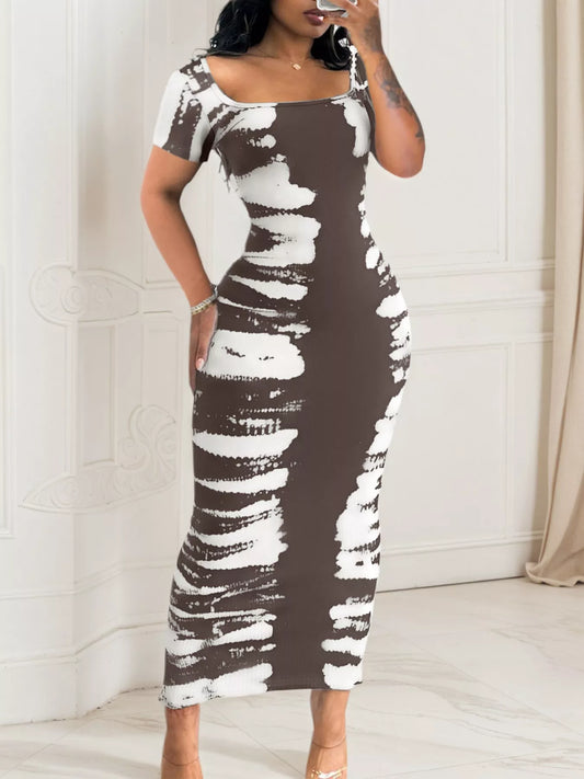 Sarah Express Women's Plus Size Square Neck Short Sleeve Dress