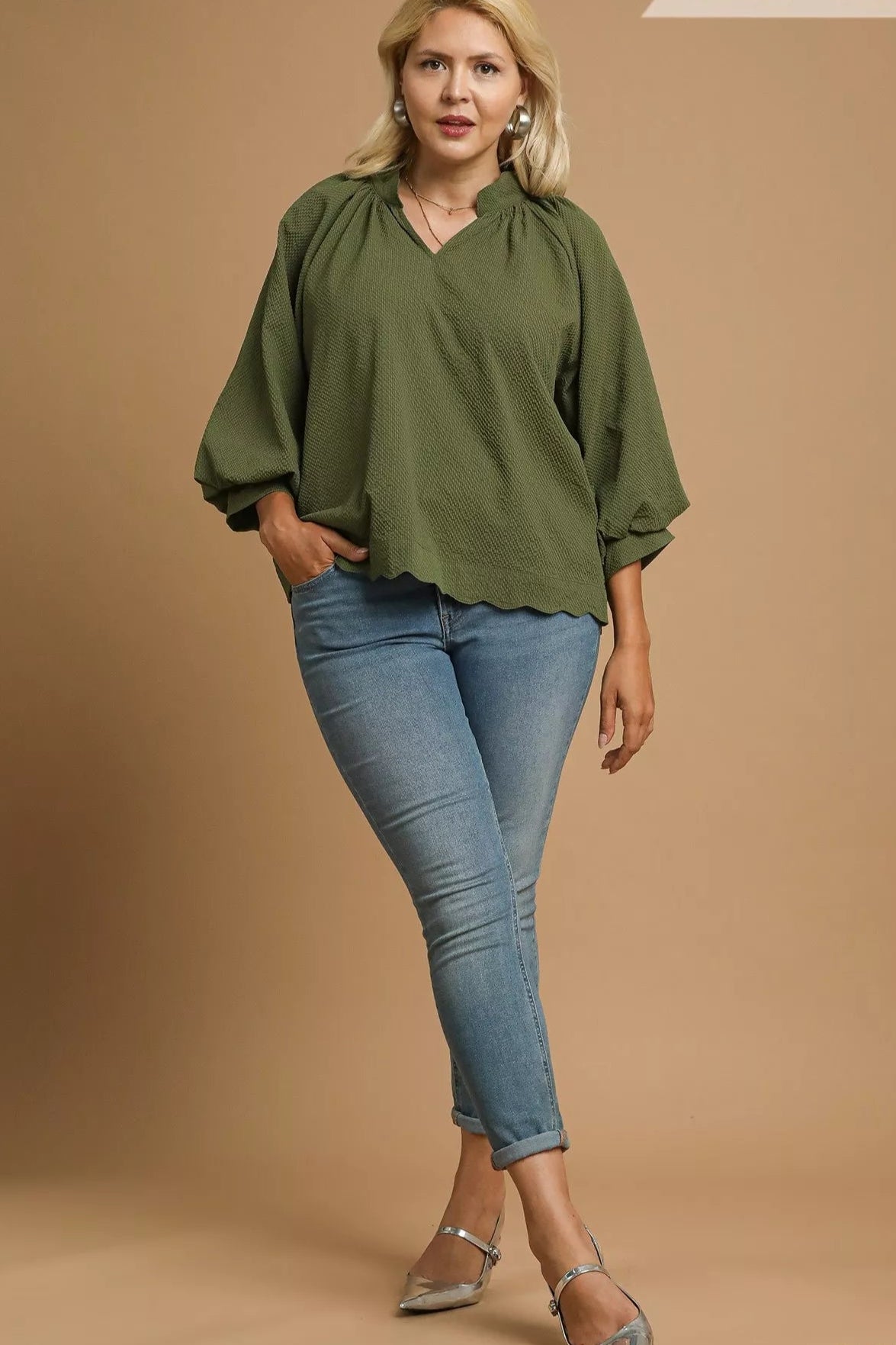 Sarah Express Women’s Plus Size Textured Notched Balloon Sleeve Blouse