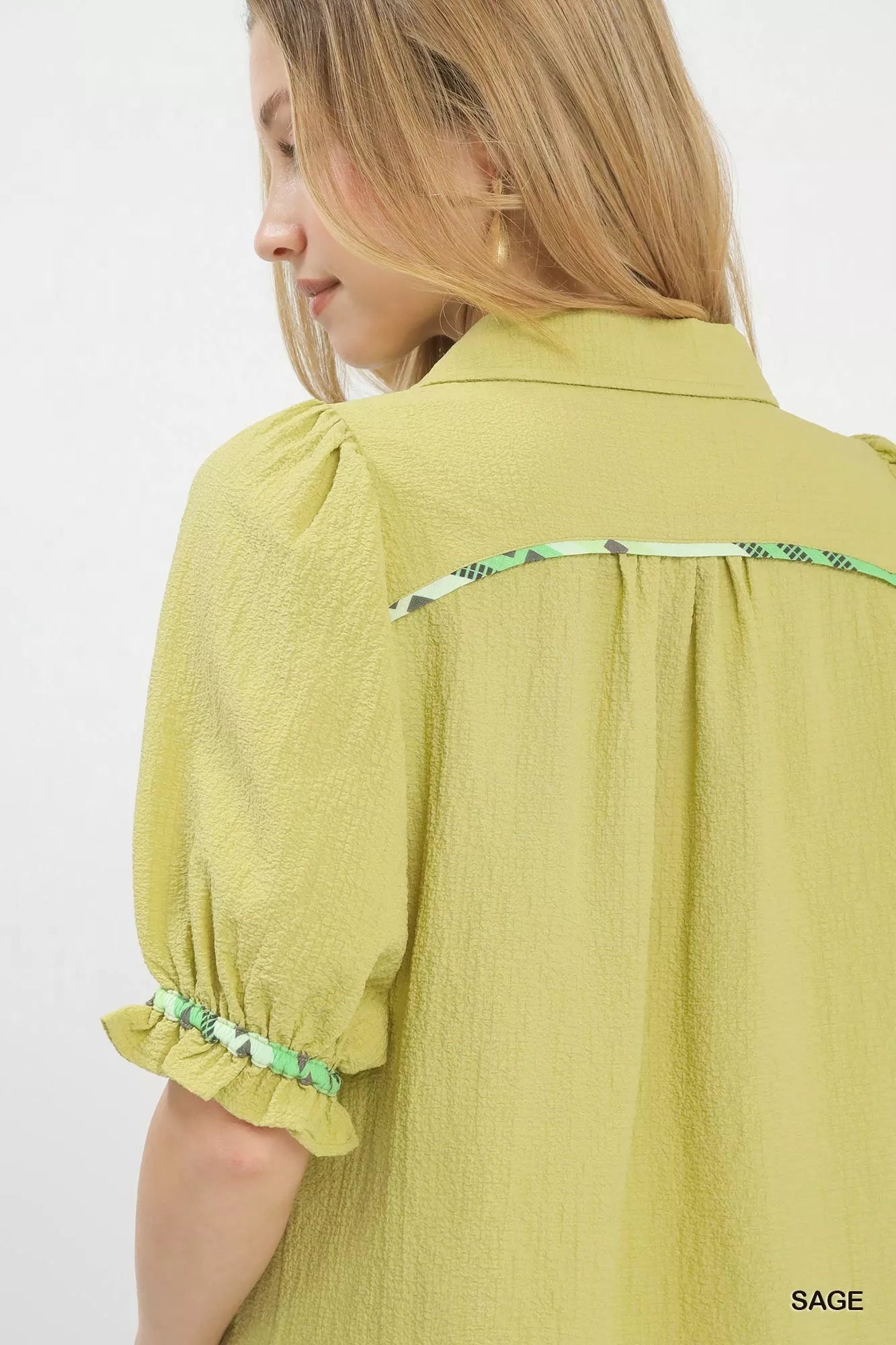 Sarah Express Women's Scalloped Trim Blouse with Puff Sleeves