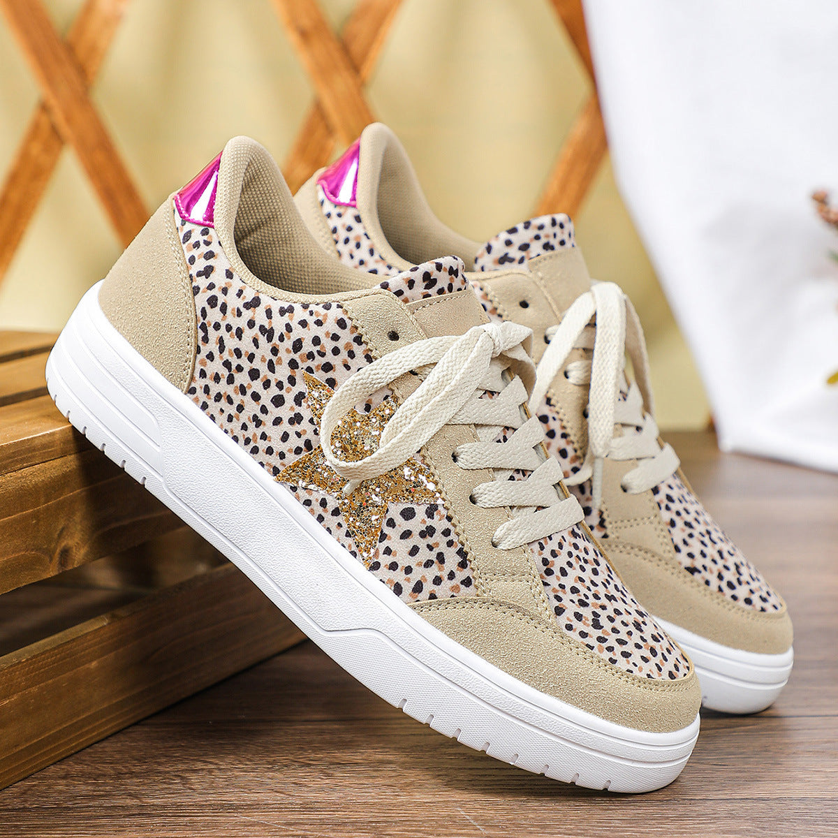 Sarah Express Leopard Print Retro Skate Shoes | Unisex Low-Top Sneakers | Men's & Women's Misty Gray Polka Dots