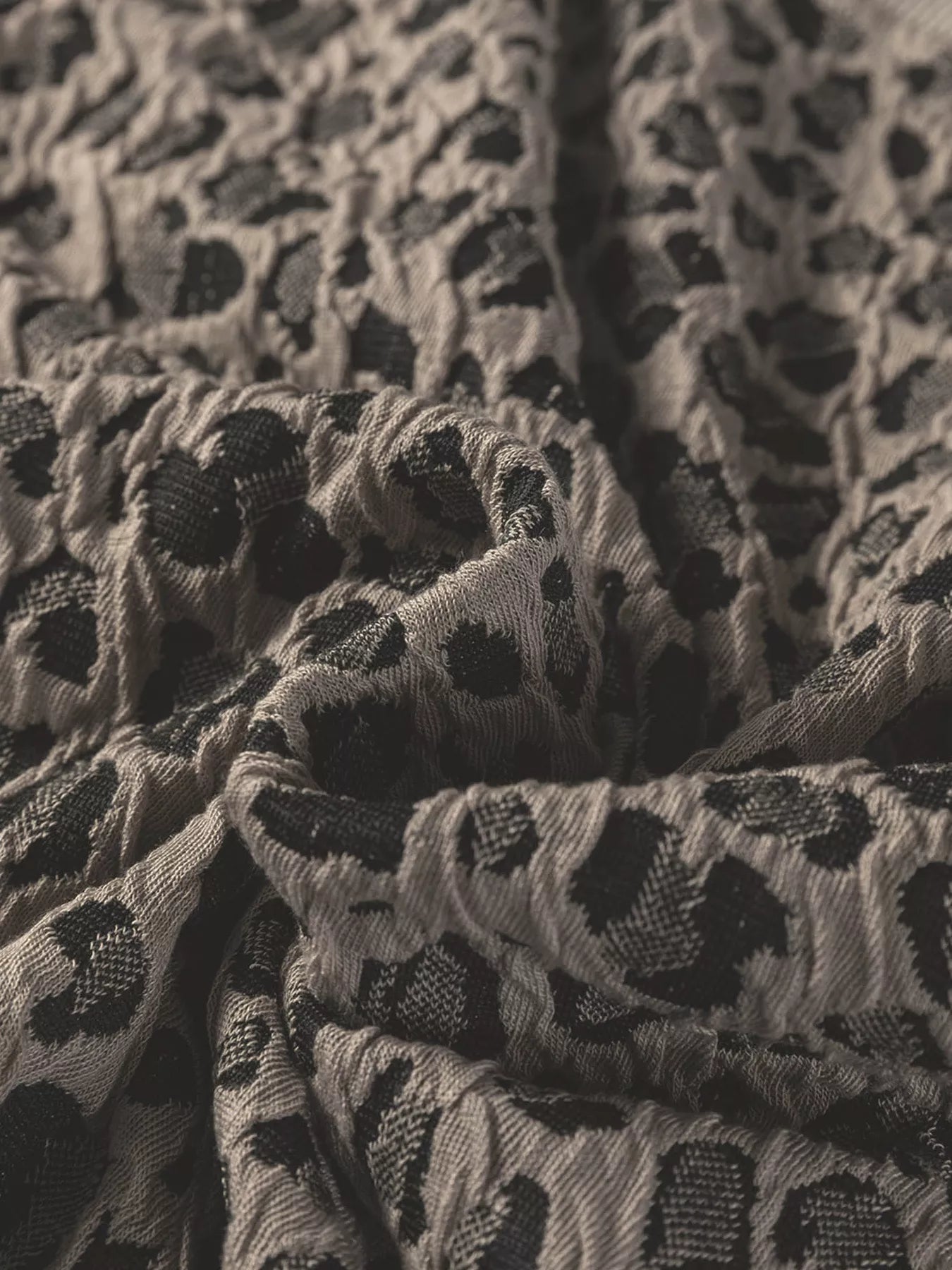 Sarah Express Women's Textured Leopard Print Crew Neck Short Sleeve Top