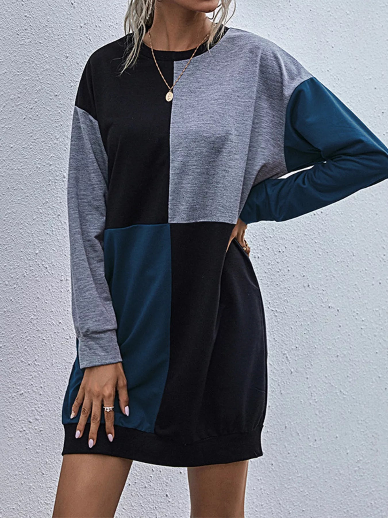 Sarah Express Women's Color Block Casual Long Sleeve Mini Dress Navy Blue