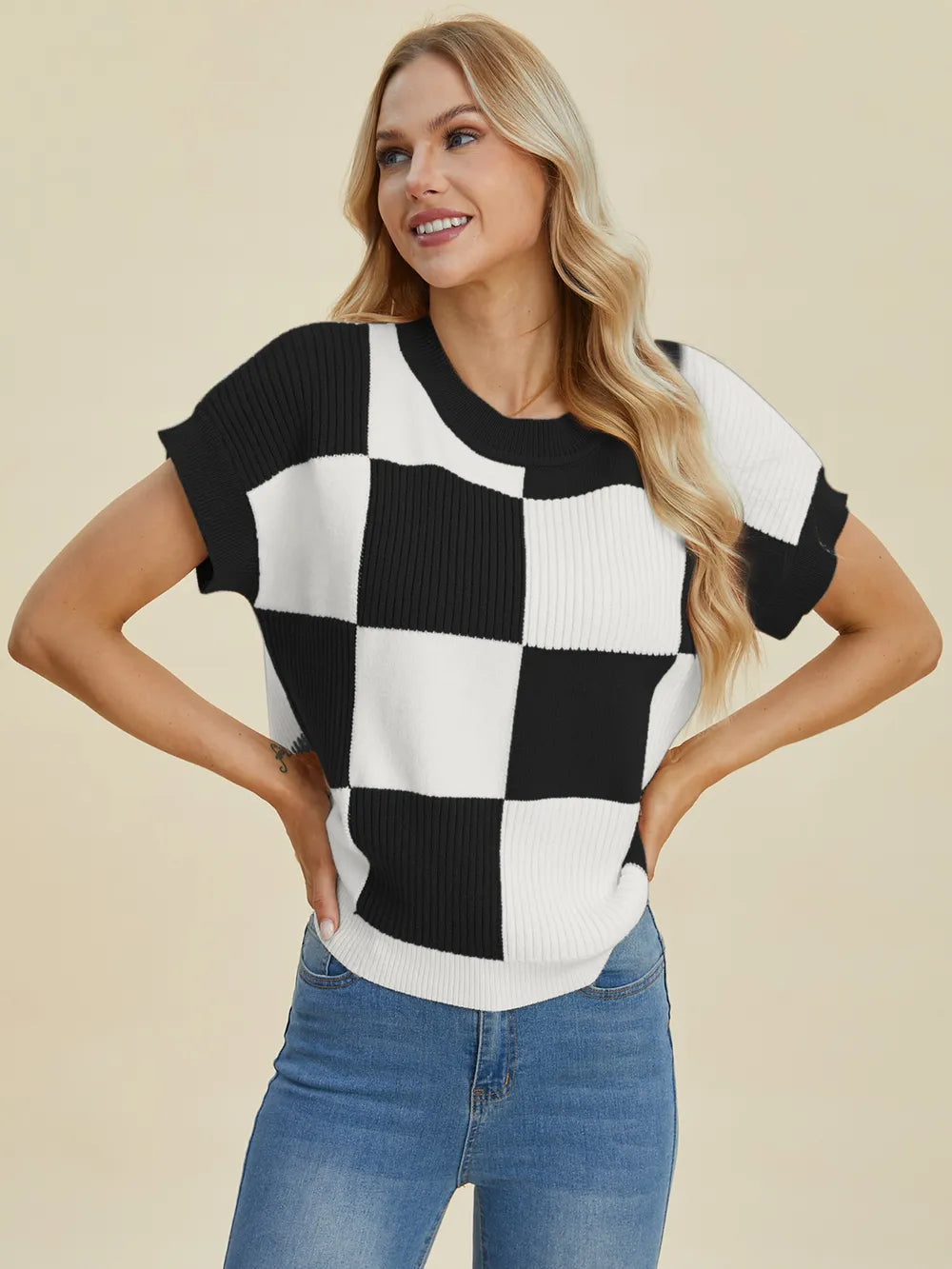Sarah Express Women's Checkered Round Neck Short Sleeve Sweater