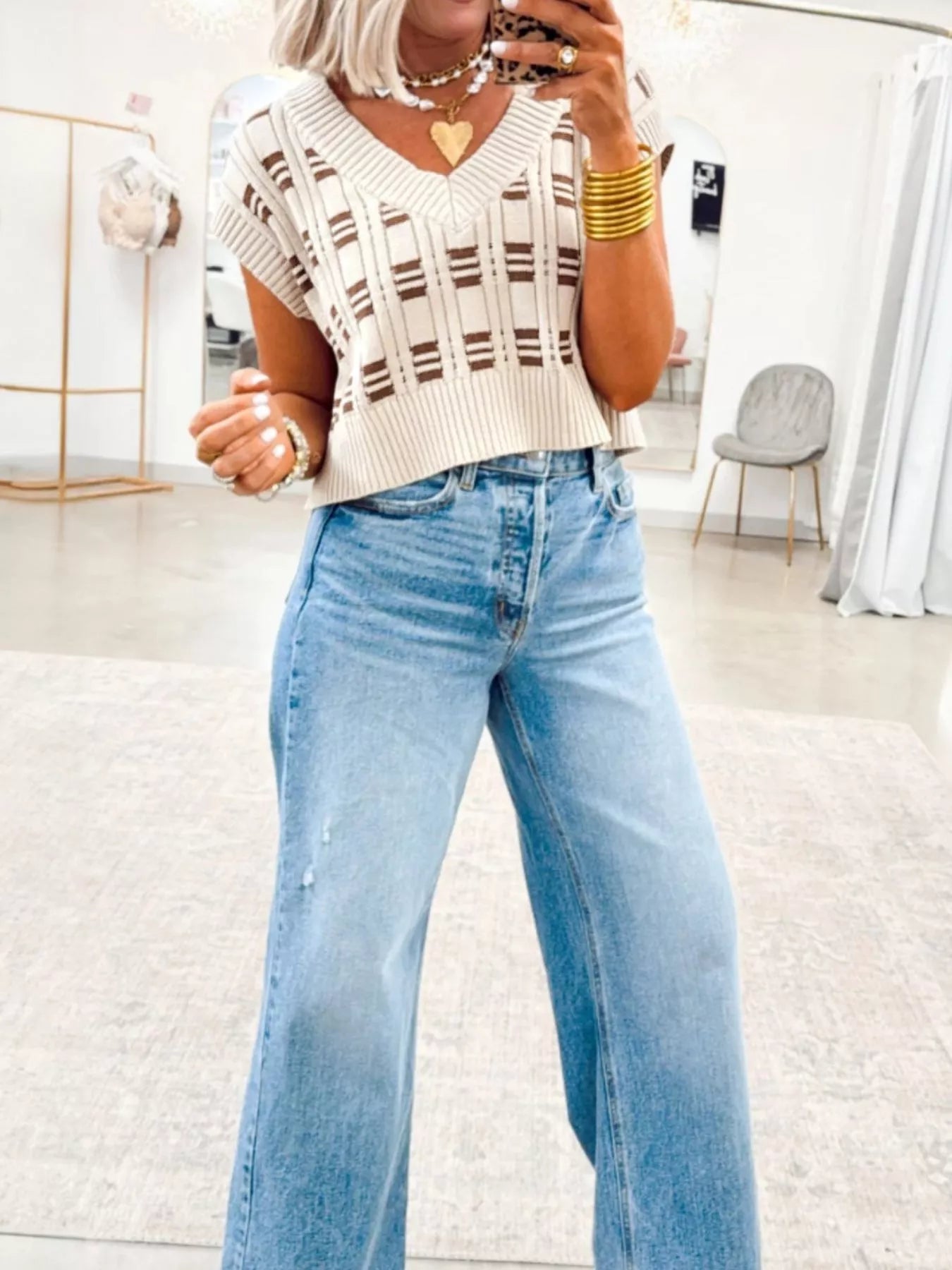 Sarah Express Women's Ribbed Cropped Sweater Vest