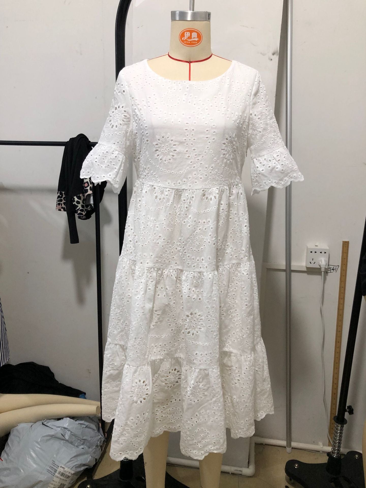 Sarah Express Women's Embroidered Floral Maxi Dress Ruffle Sleeve A-Line White Cotton Blend