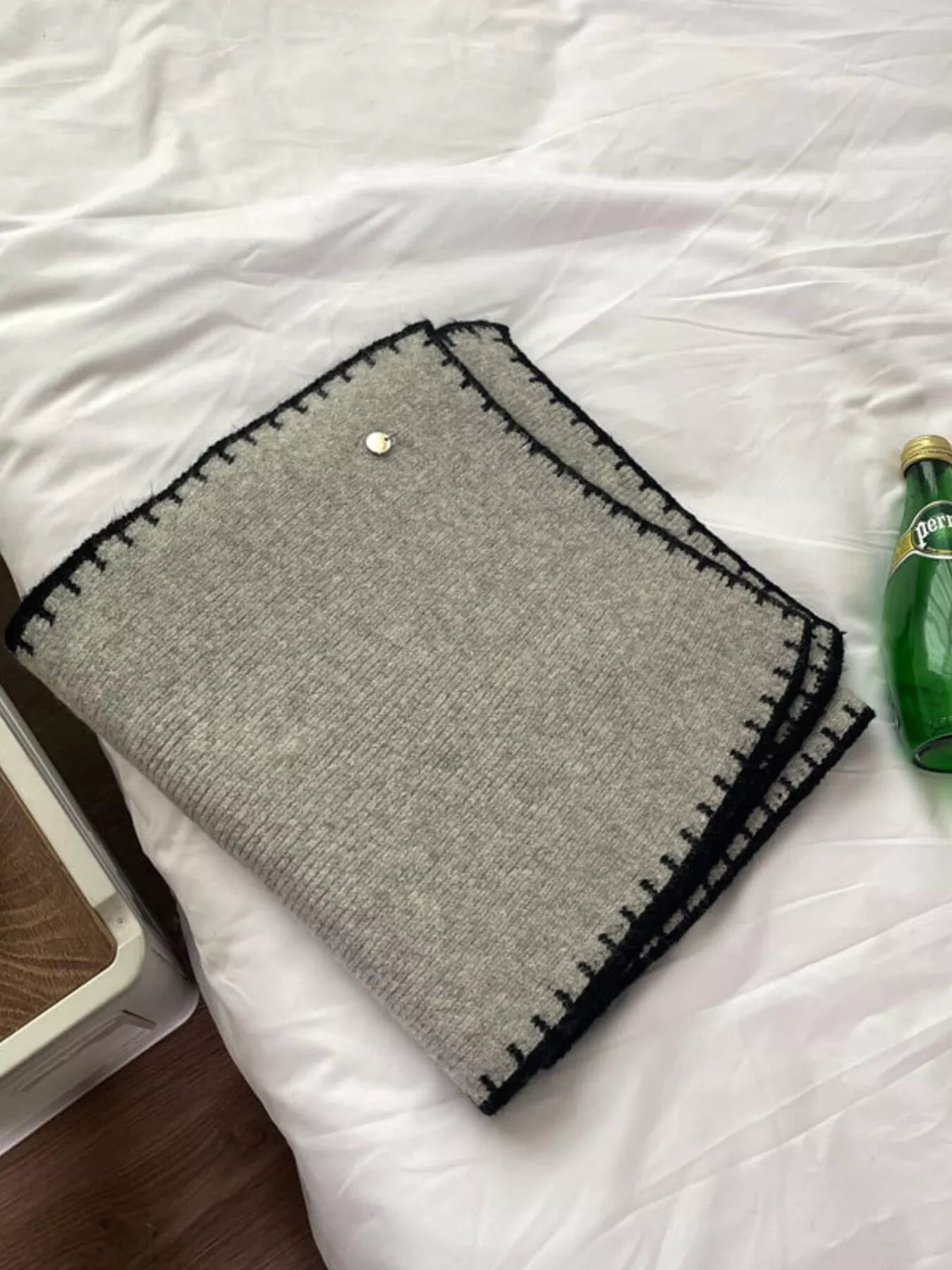 Sarah Express Women's Contrast Trim Knit Scarf Gray One Size