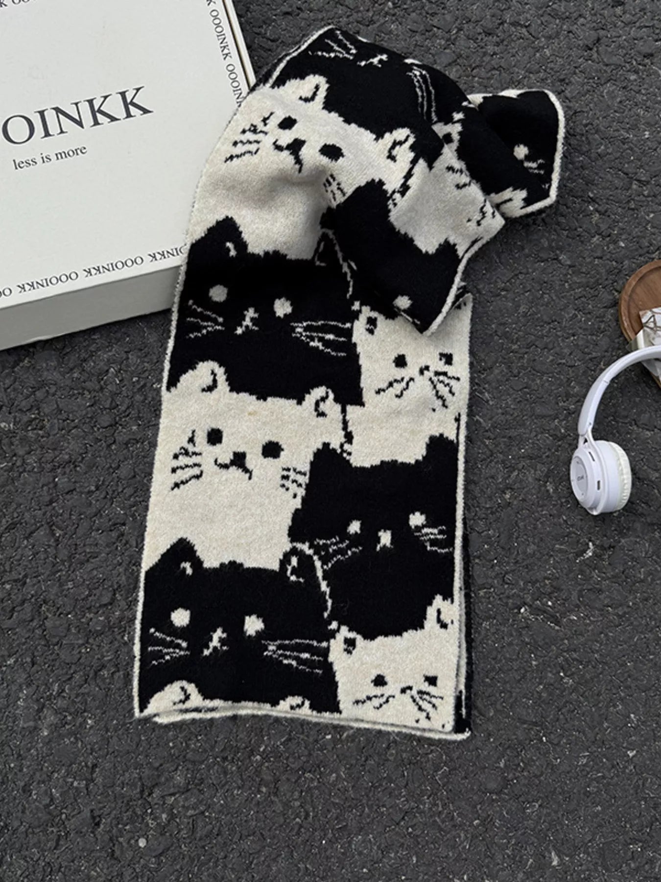 Sarah Express Women's Cute Cat Pattern Knitted Scarf Black ONESIZE
