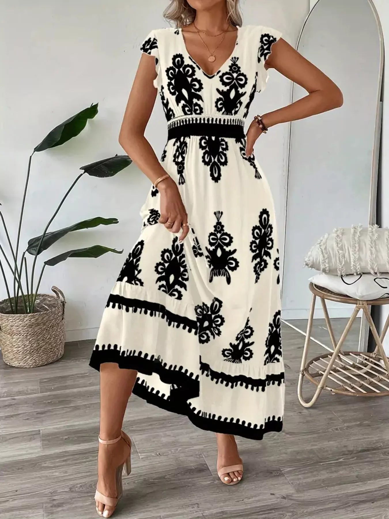 Sarah Express Women's Printed V-Neck Ruffled Cap Sleeve Maxi Dress