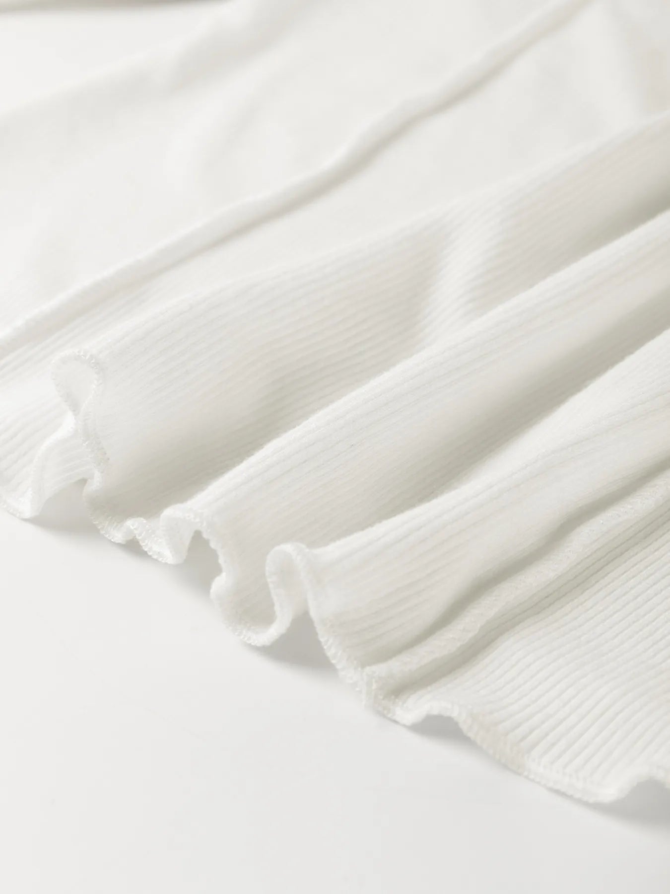 Sarah Express Women's Exposed Seam Slim Fit Long Sleeve Top