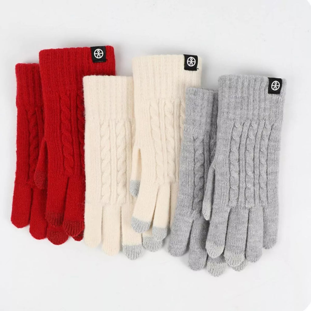 Sarah Express Women's Cable Knit Touchscreen Gloves
