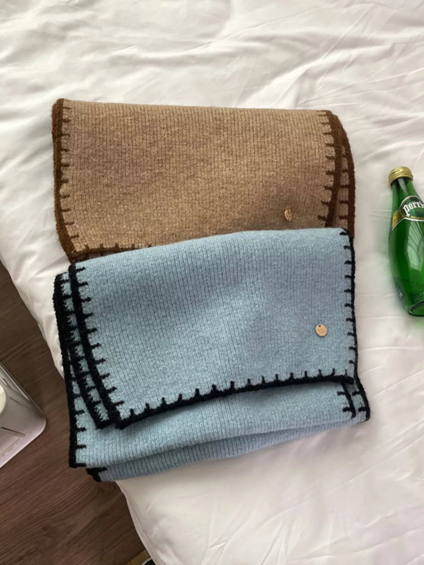 Sarah Express Women's Contrast Trim Knit Scarf