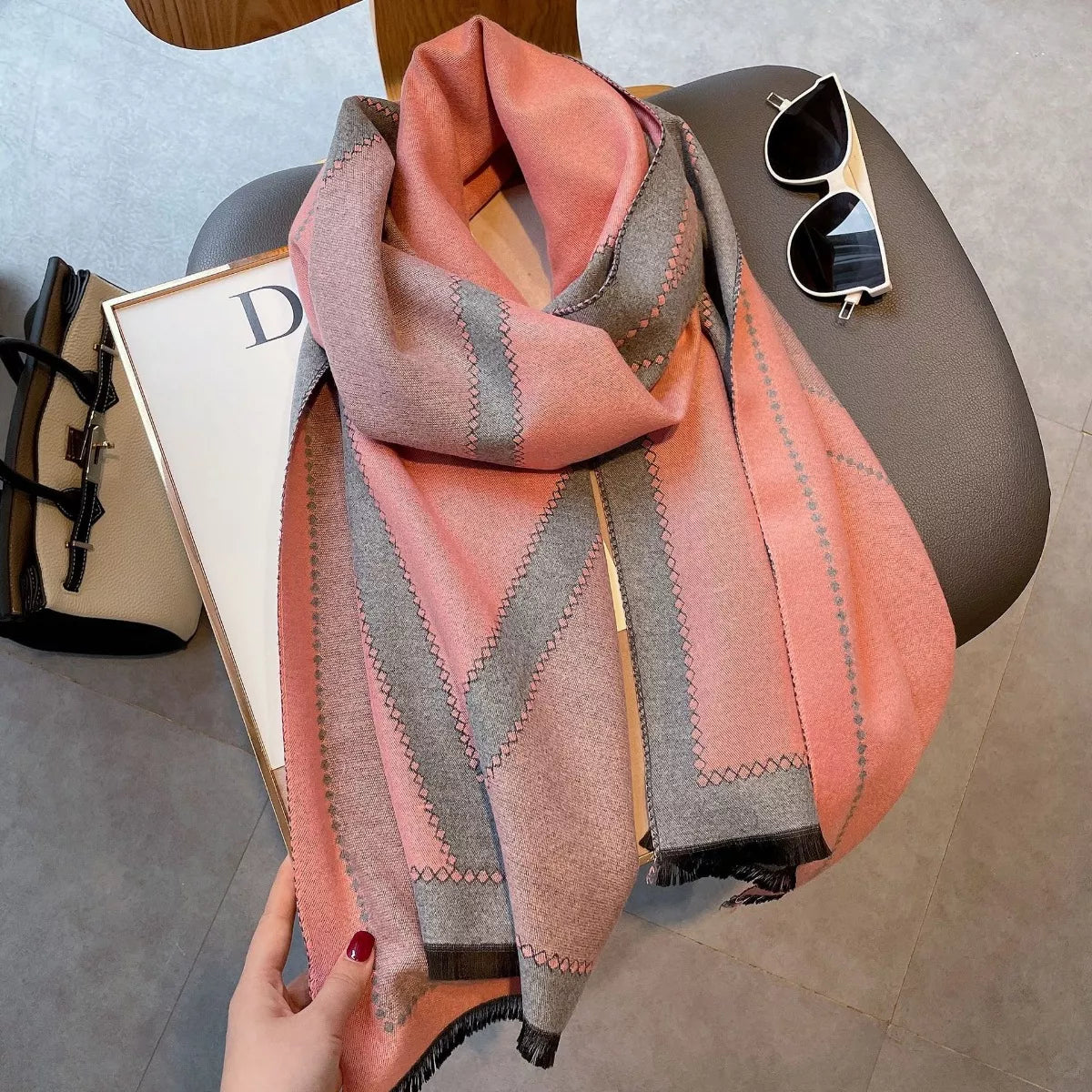 Sarah Express Women's Raw Hem Contrast Scarf Black One Size