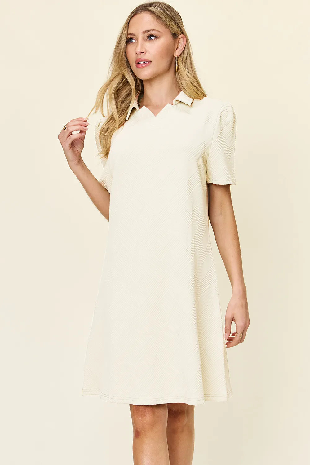 Sarah Express Women’s Plus Size Textured Collared Short Sleeve Dress
