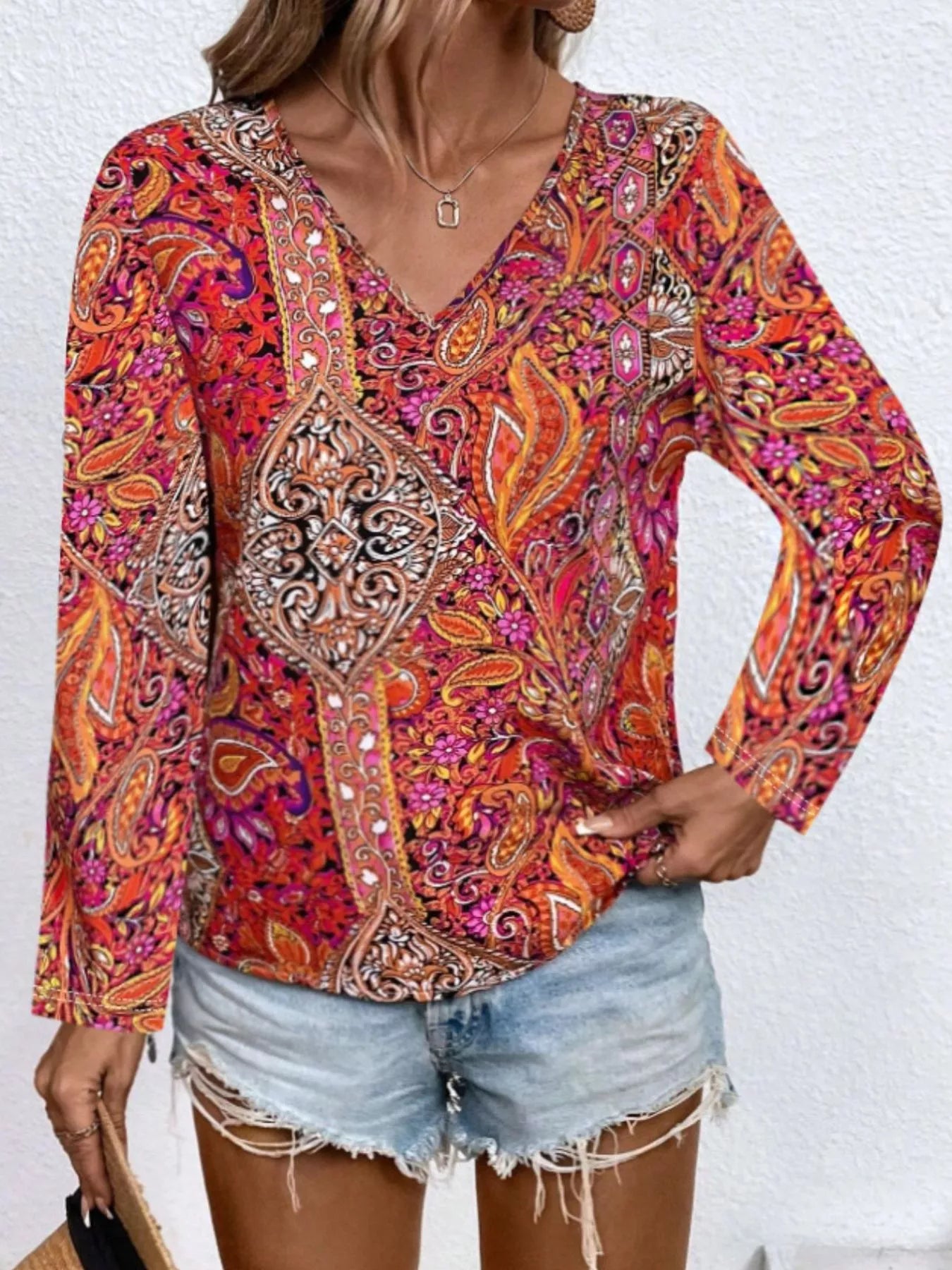 Sarah Express Women's Printed V-Neck Long Sleeve Blouse