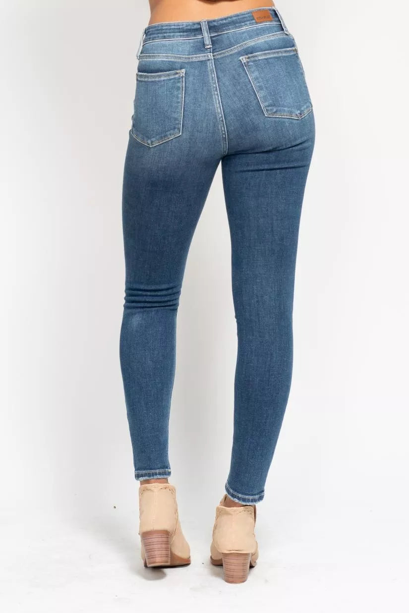 Sarah Express Women’s Plus Size High Rise Button Fly Skinny Jeans
