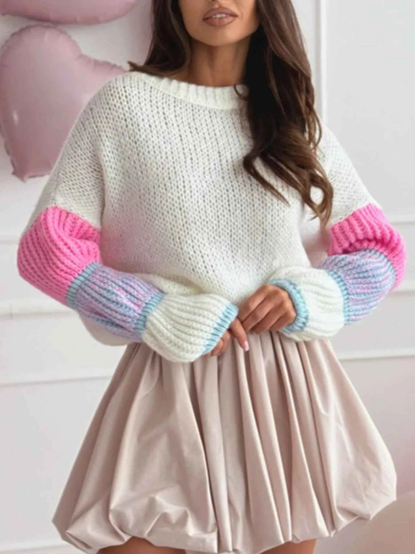 Sarah Express Women's Color Block Round Neck Sweater - Ribbed Knit Long Sleeve Pullover