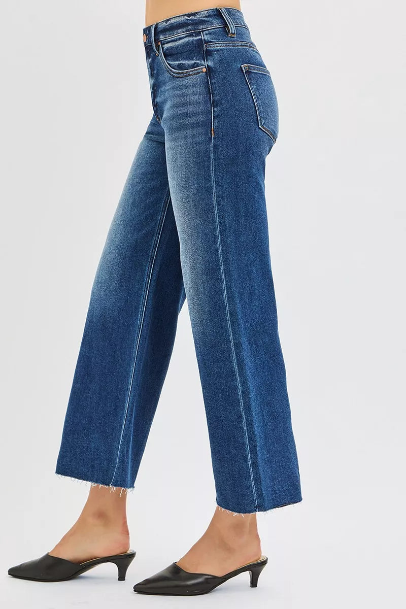 Sarah Express Women’s Plus Size Mid Rise Cropped Wide Leg Jeans with Raw Cut Hem
