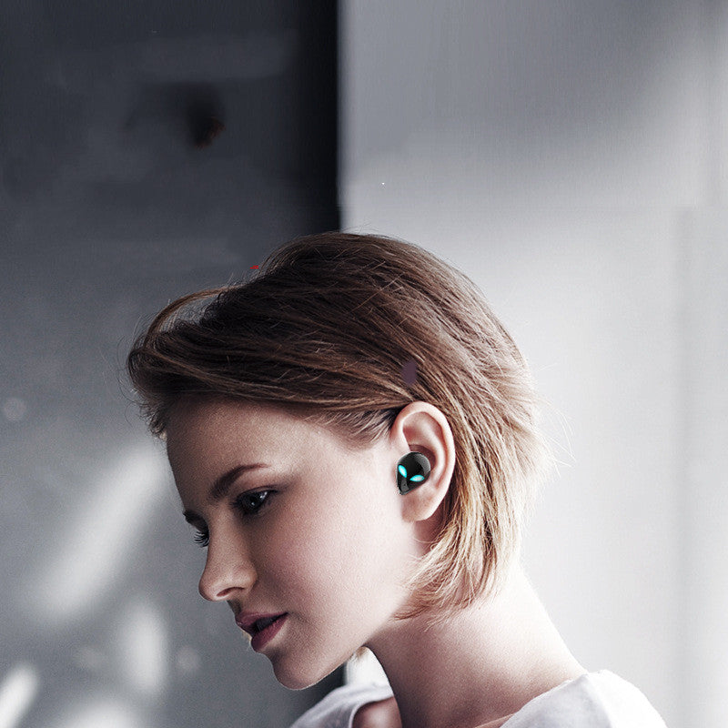 Sarah Express Starman Alien Design Bluetooth 5.0 Wireless Earbuds LED Charging Case