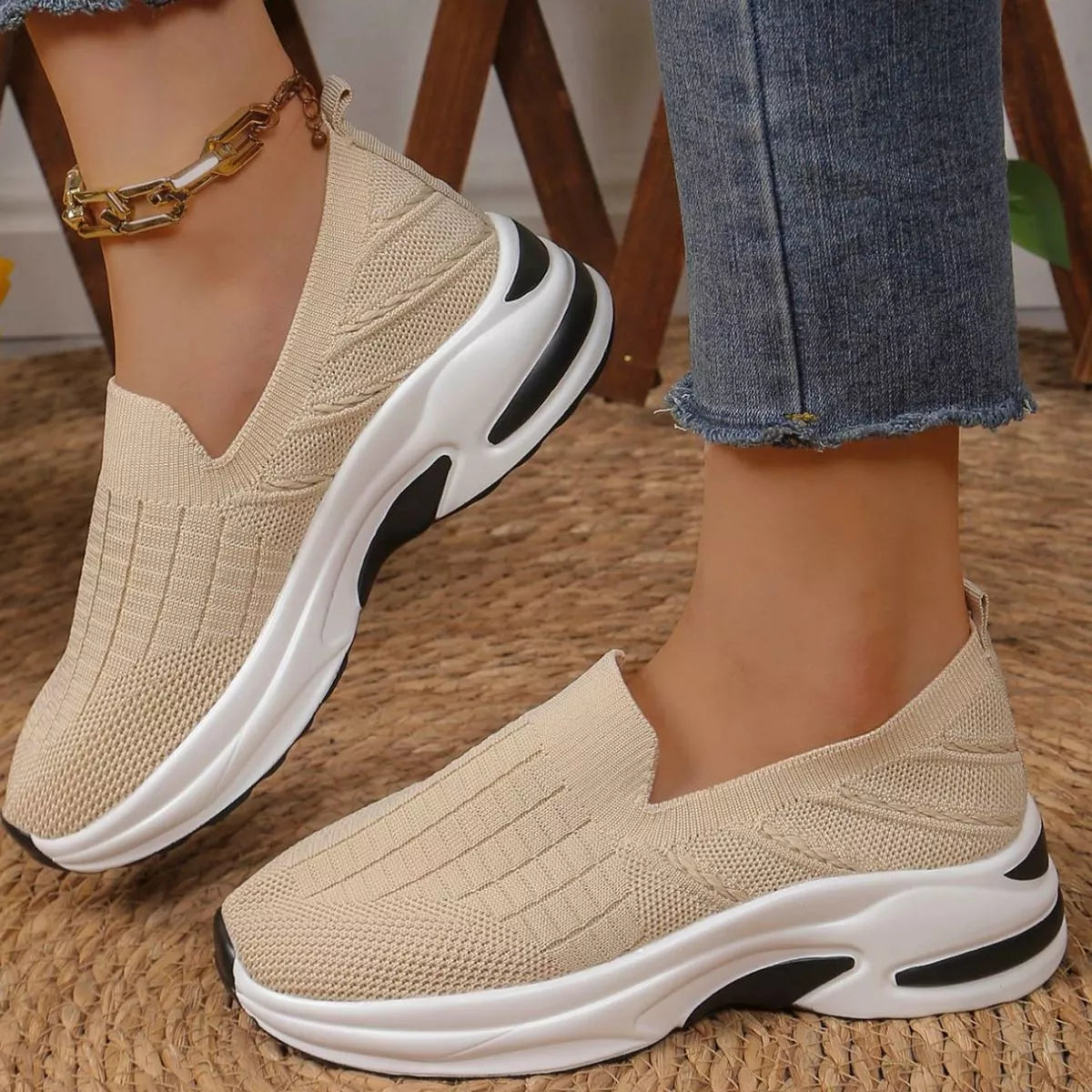 Sarah Express Women's Round Toe Mesh Slip-Ons