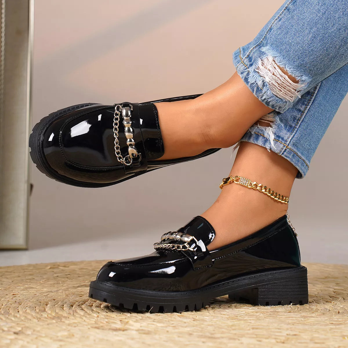 Sarah Express Women's Chain Embellished Round Toe Loafers