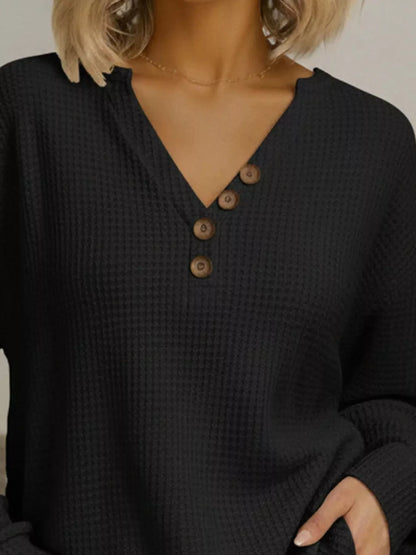 Sarah Express Women's Waffle Knit V-Neck T-Shirt Plus Size