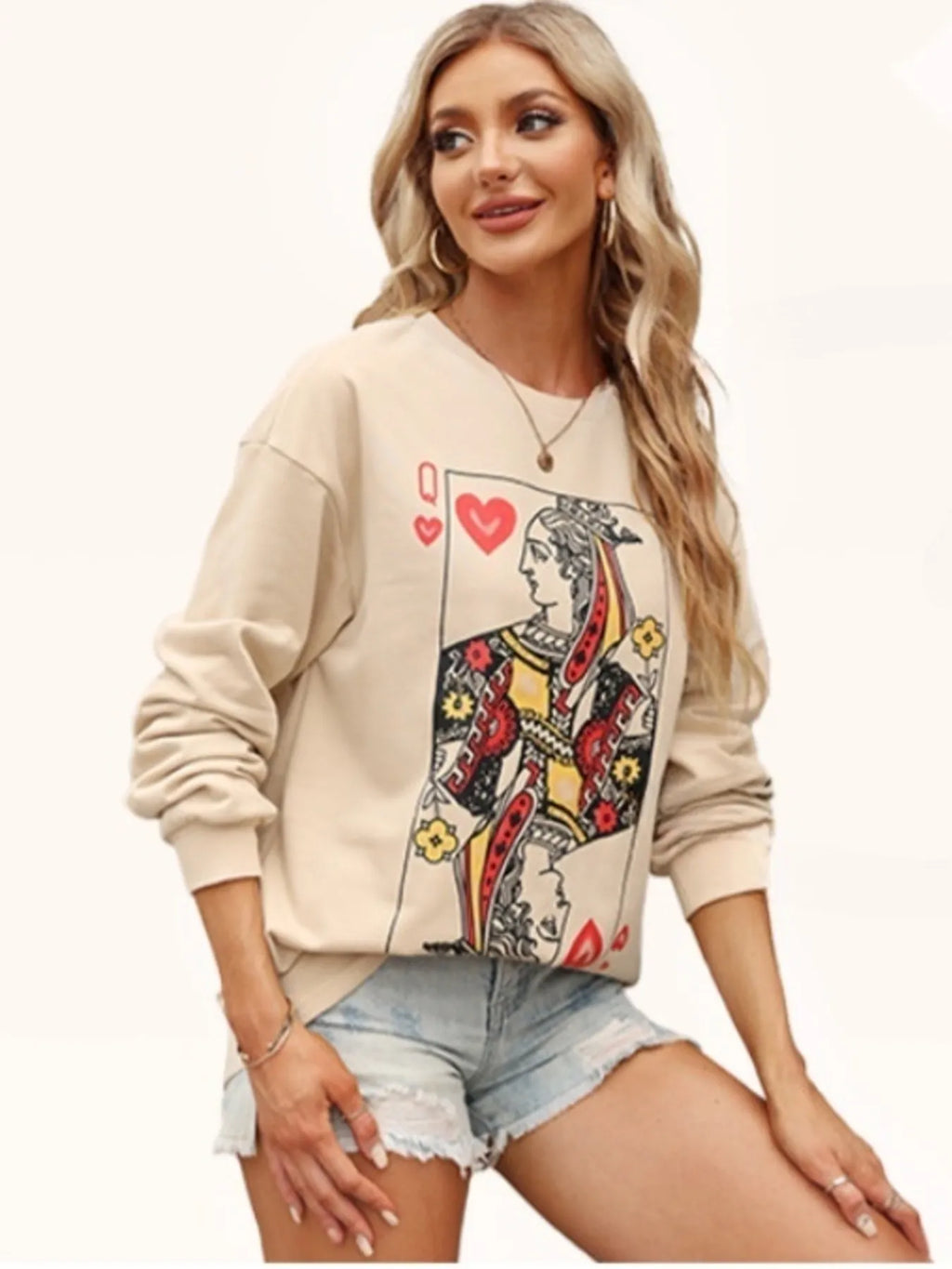 Sarah Express Women's Queen of Hearts Playing Card Graphic Round Neck Sweatshirt