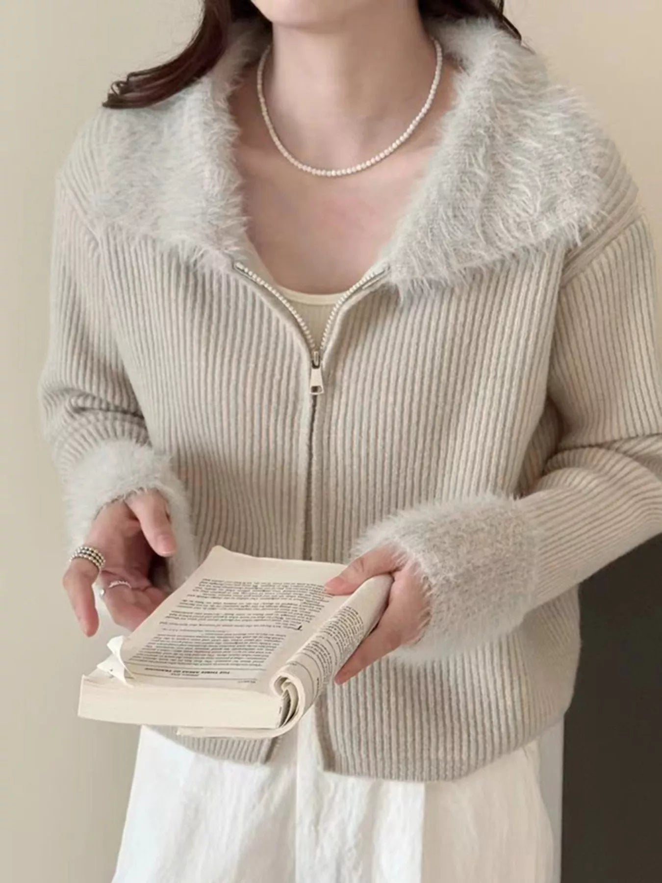 Sarah Express Women's Fluffy Trim Zip-Up Cardigan Beige One Size