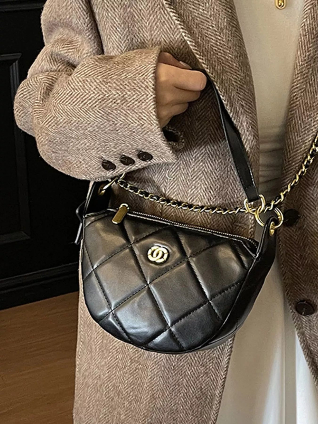 Sarah Express Women's Quilted Chain Crossbody Bag - Mini PU Leather Shoulder Purse