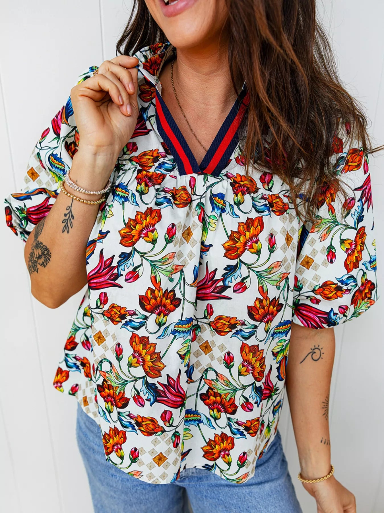 Sarah Express Floral Puff Sleeve Blouse V-Neck Contrasted Multicolor Short Sleeve Top