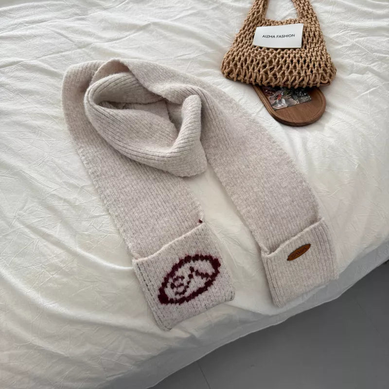 Sarah Express Women's Knitted Scarf with Pockets Off-white One Size