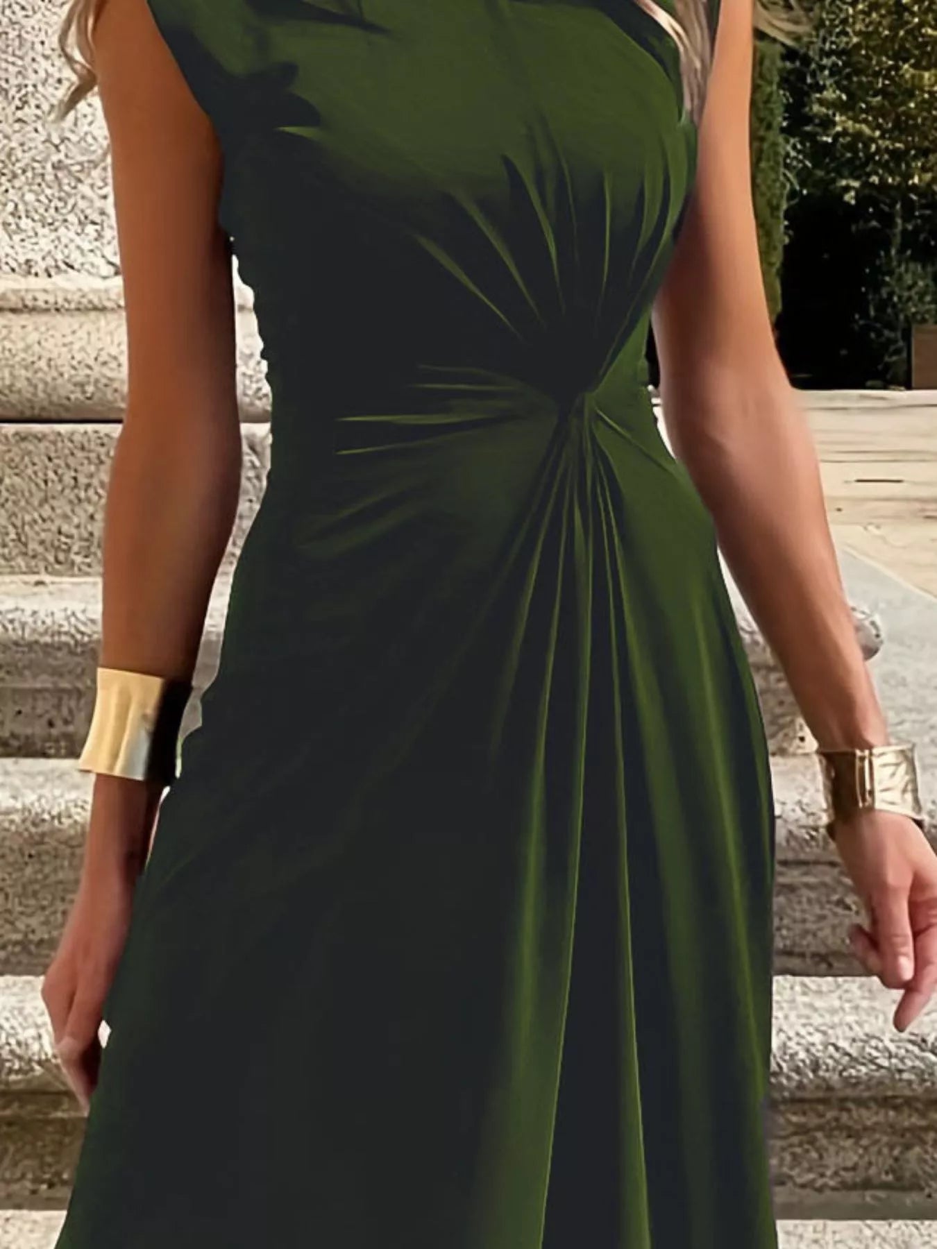 Sarah Express Women's Twisted Round Neck Sleeveless Maxi Dress