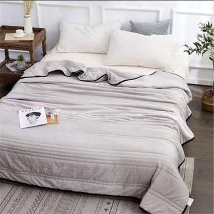 Sarah Express Cooling Summer Quilt Blanket - Lightweight Air Conditioning Comforter