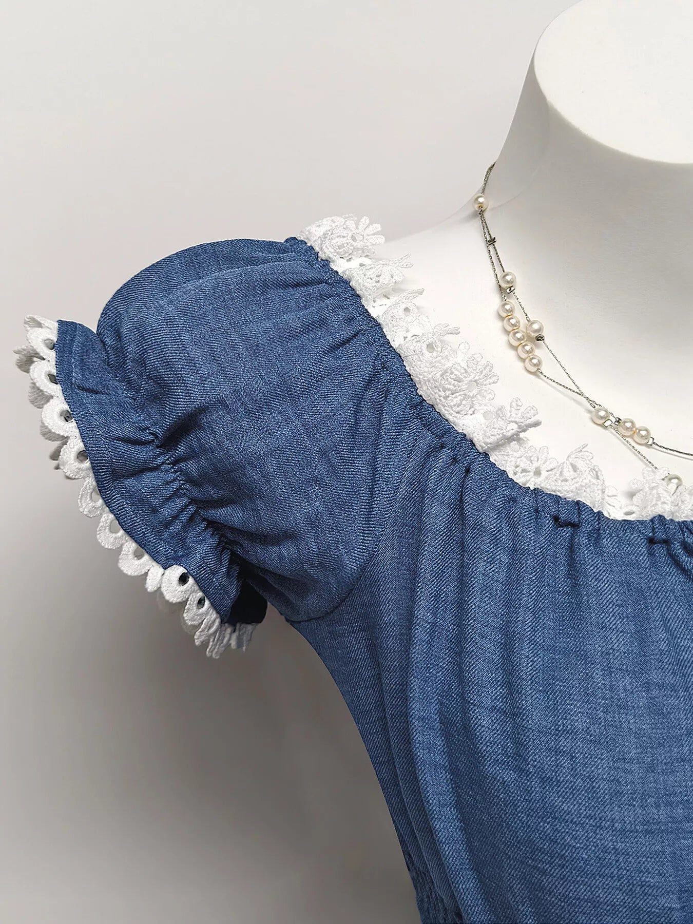 Sarah Express Women's Smocked Short Sleeve Blouse