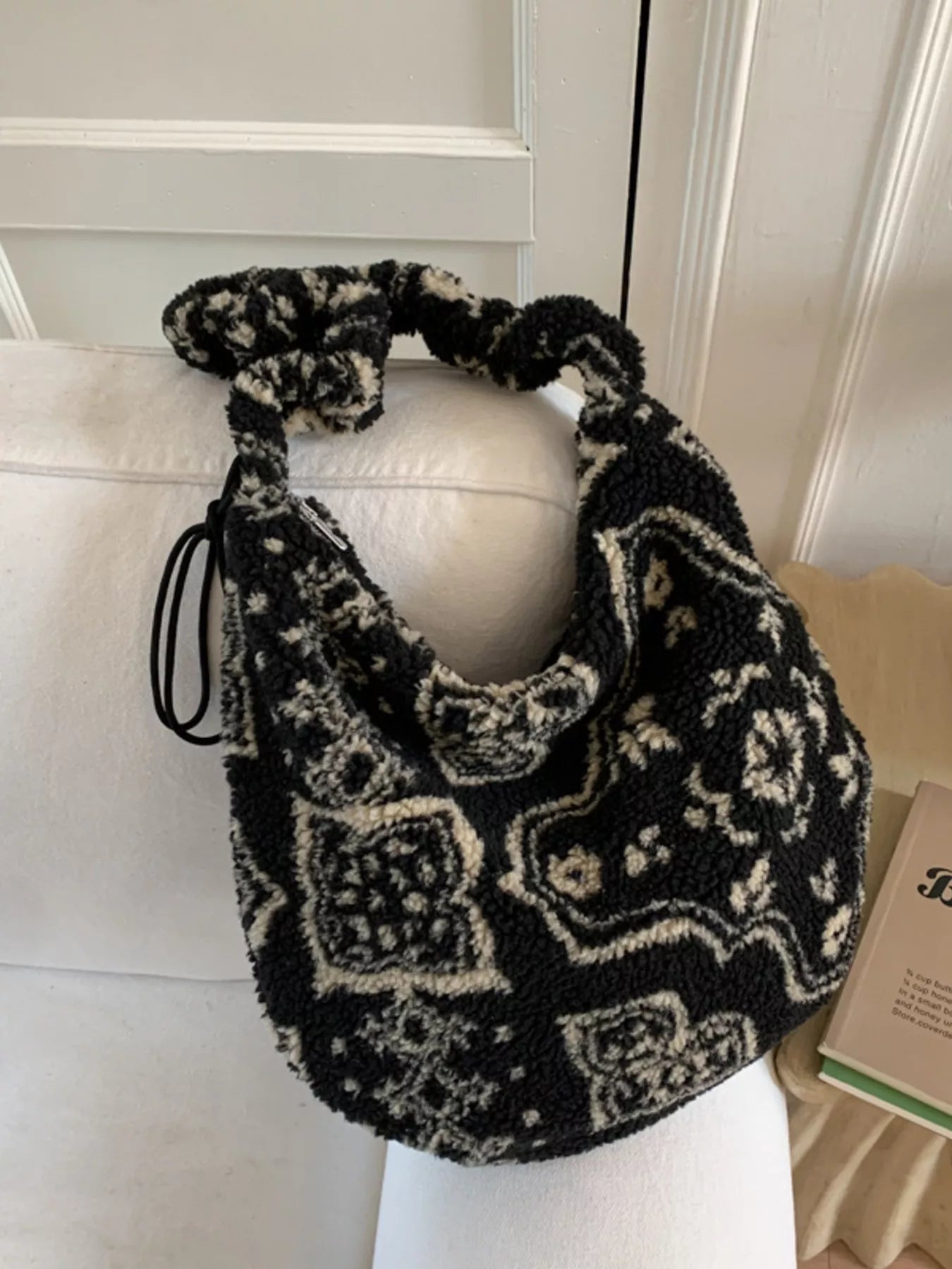 Sarah Express Women's Sherpa Ruched Strap Handbag - Plush Medium Shoulder Bag