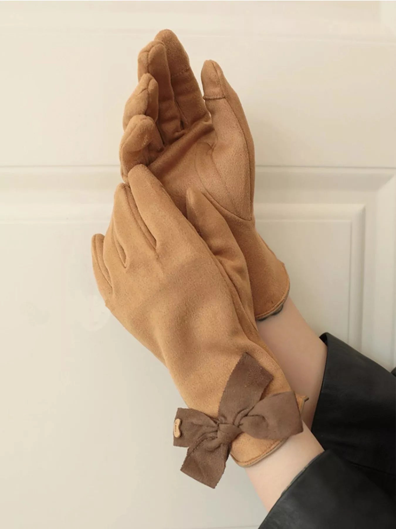 Sarah Express Women's Bow-Decorated Winter Gloves - Elegant Polyester Knit Gloves