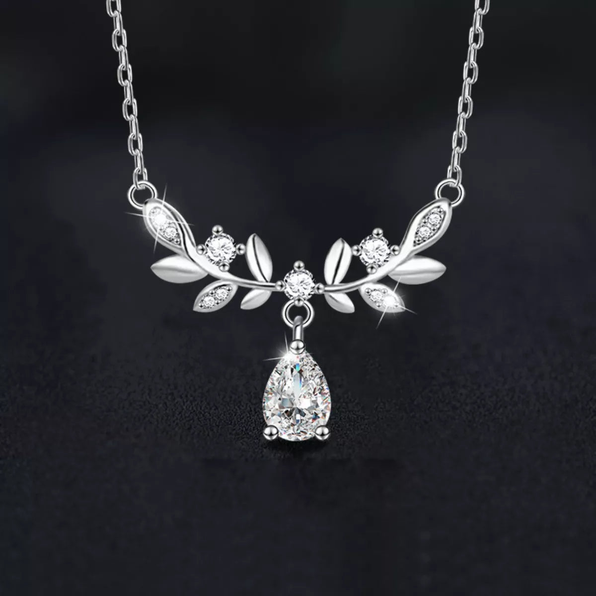 Sarah Express Women's 925 Sterling Silver Moissanite Leaf Necklace Silver One Size