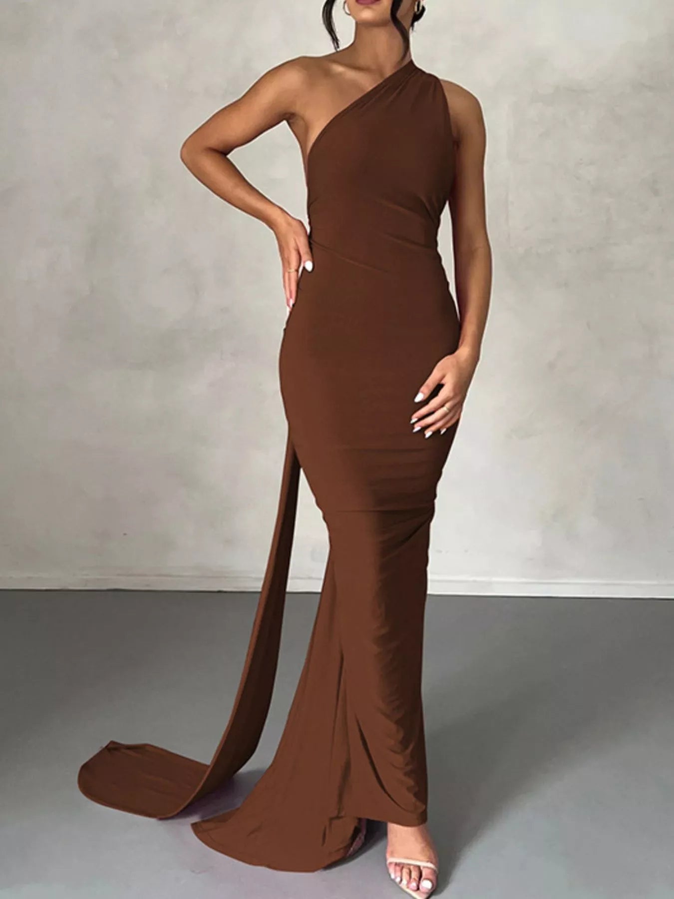 Sarah Express Women's Backless One-Shoulder Ruched Bodycon Maxi Dress Brown