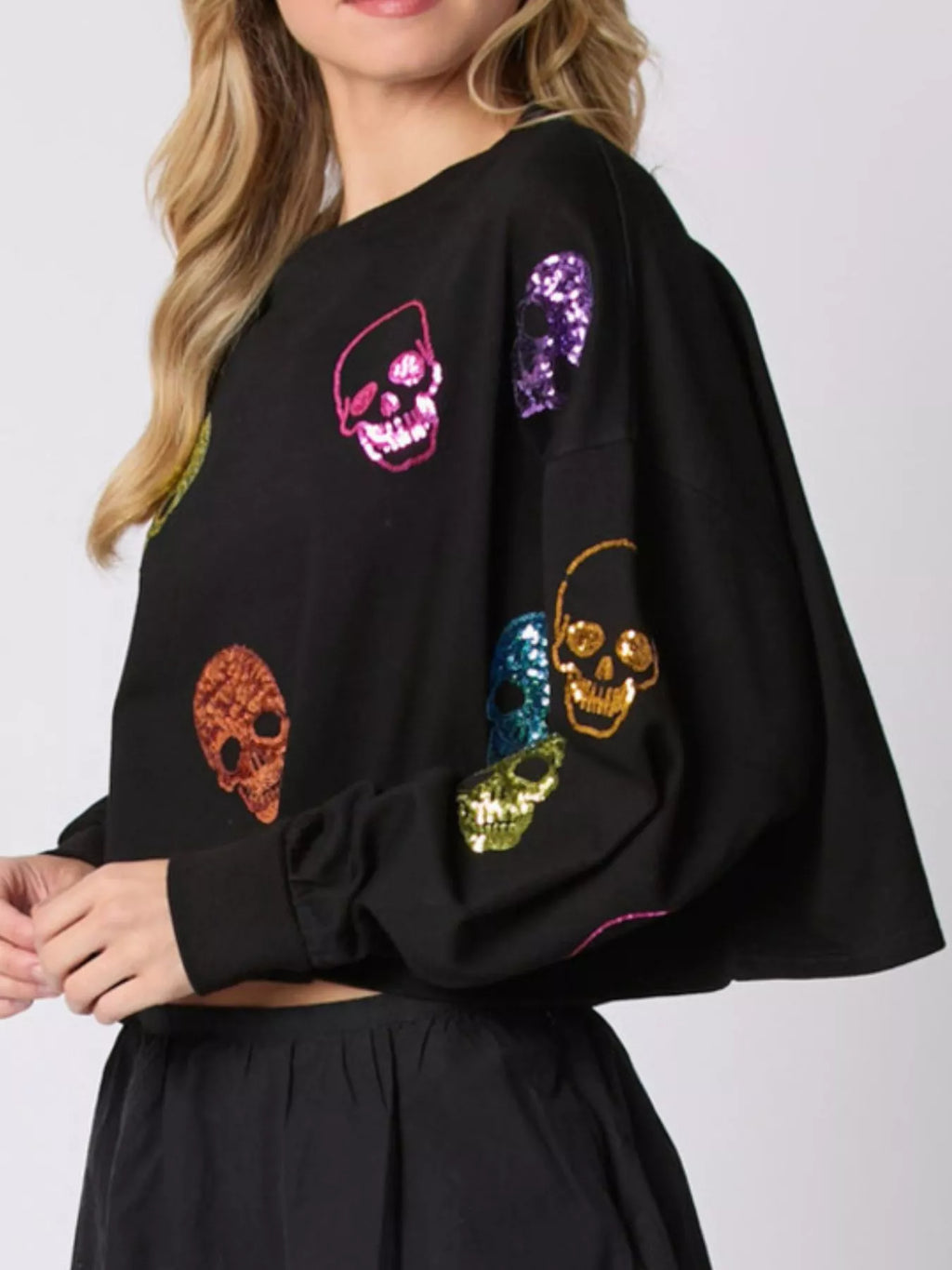 Sarah Express Women's Sequin Skull Long Sleeve Sweatshirt