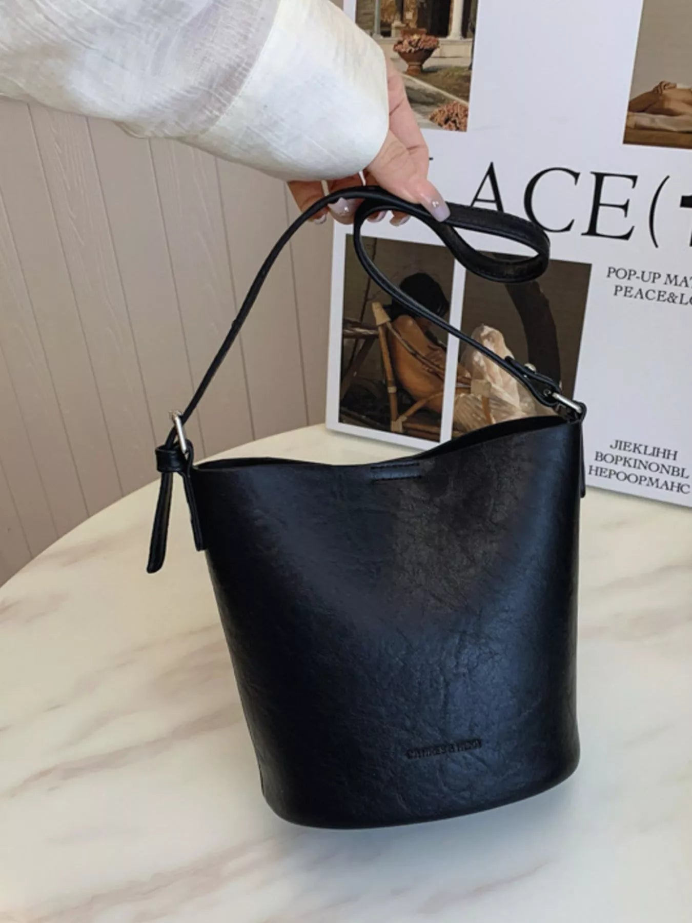 Sarah Express Women's Vintage Style Bucket Crossbody Bag