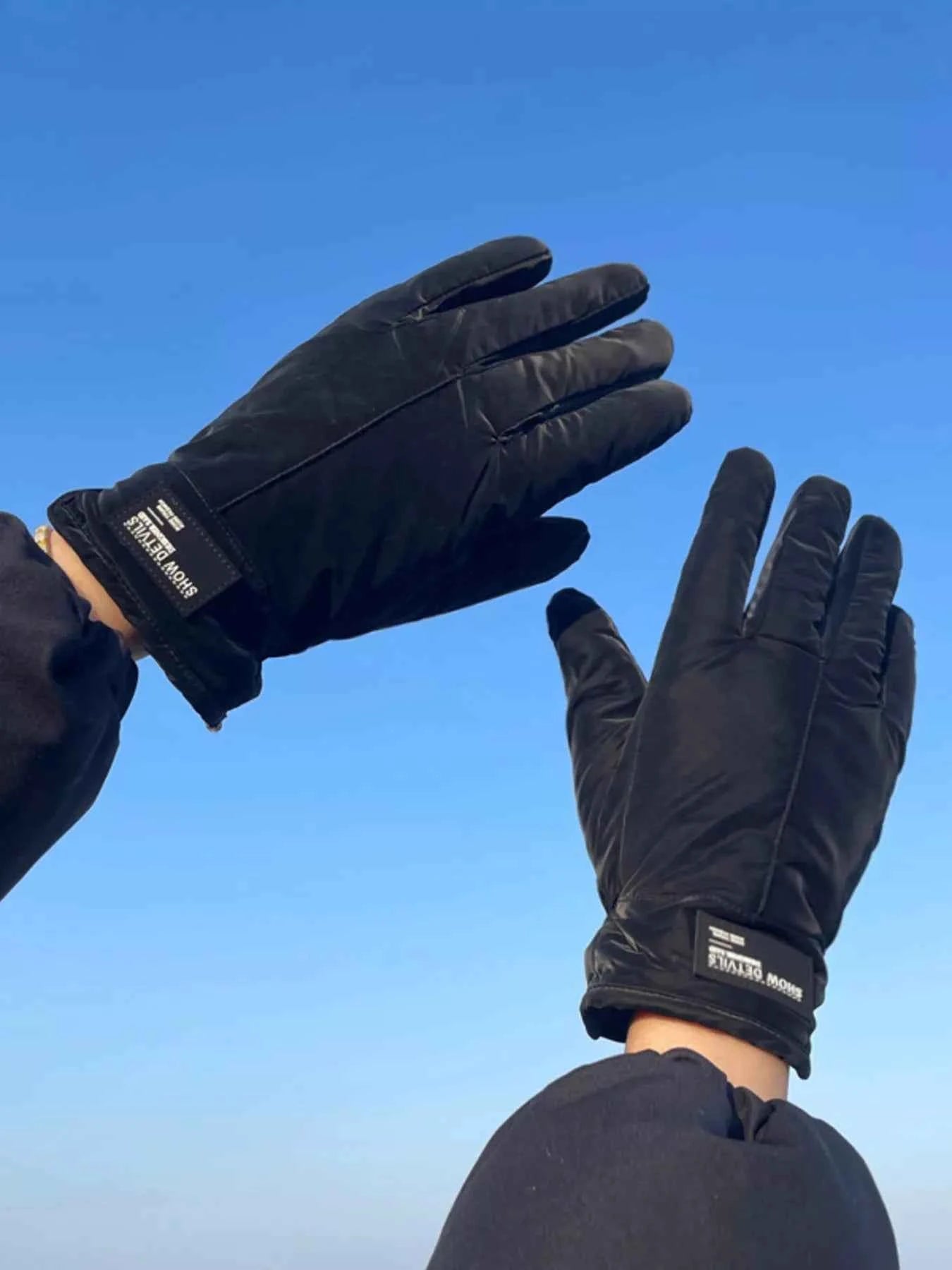 Sarah Express Winter Touchscreen Gloves - Warm Knit Gloves for Women & Men with Phone Touch Screen Compatibility Black ONESIZE