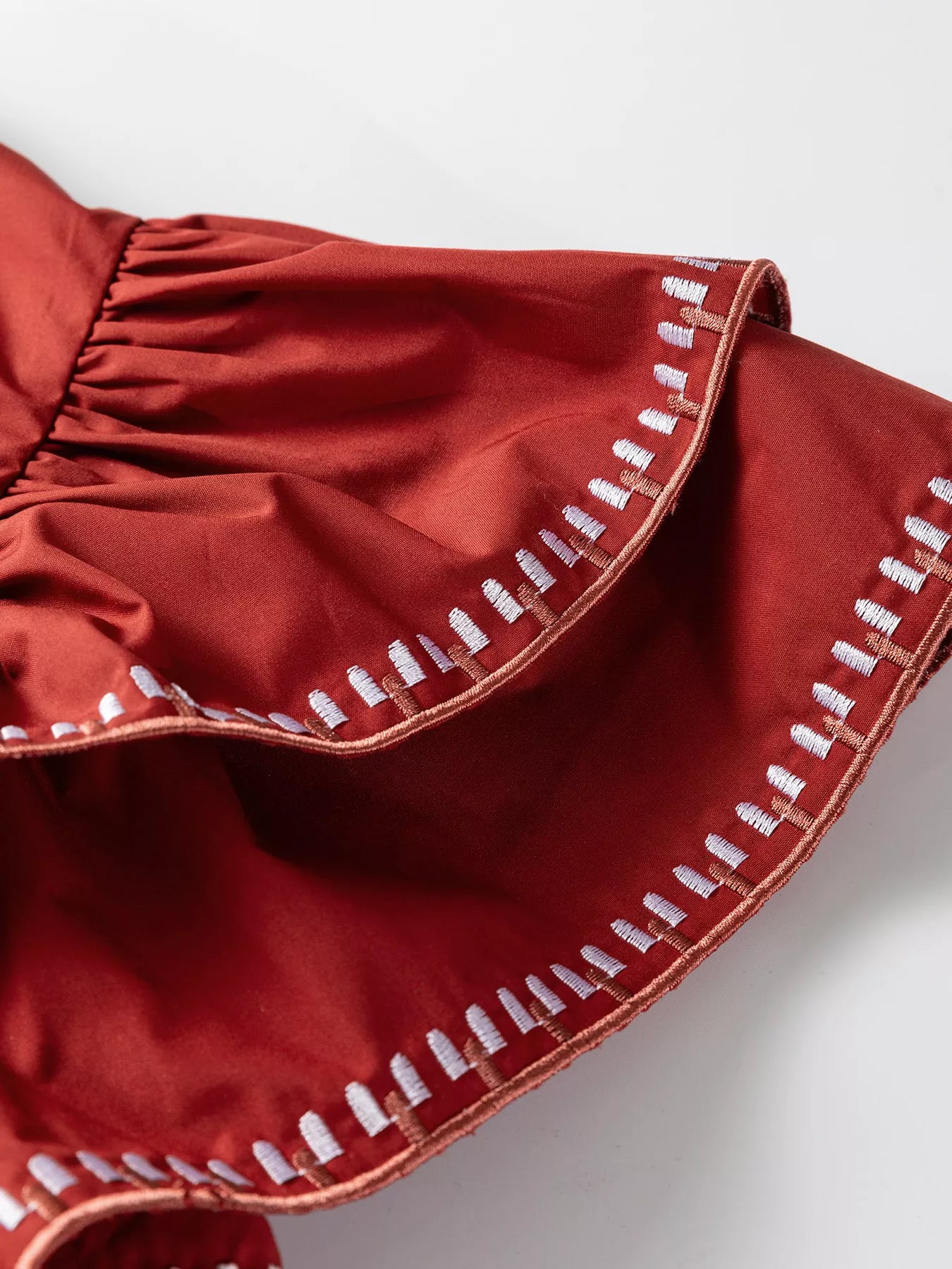 Sarah Express Women's Contrast Trim Flutter Sleeve V-Neck Blouse