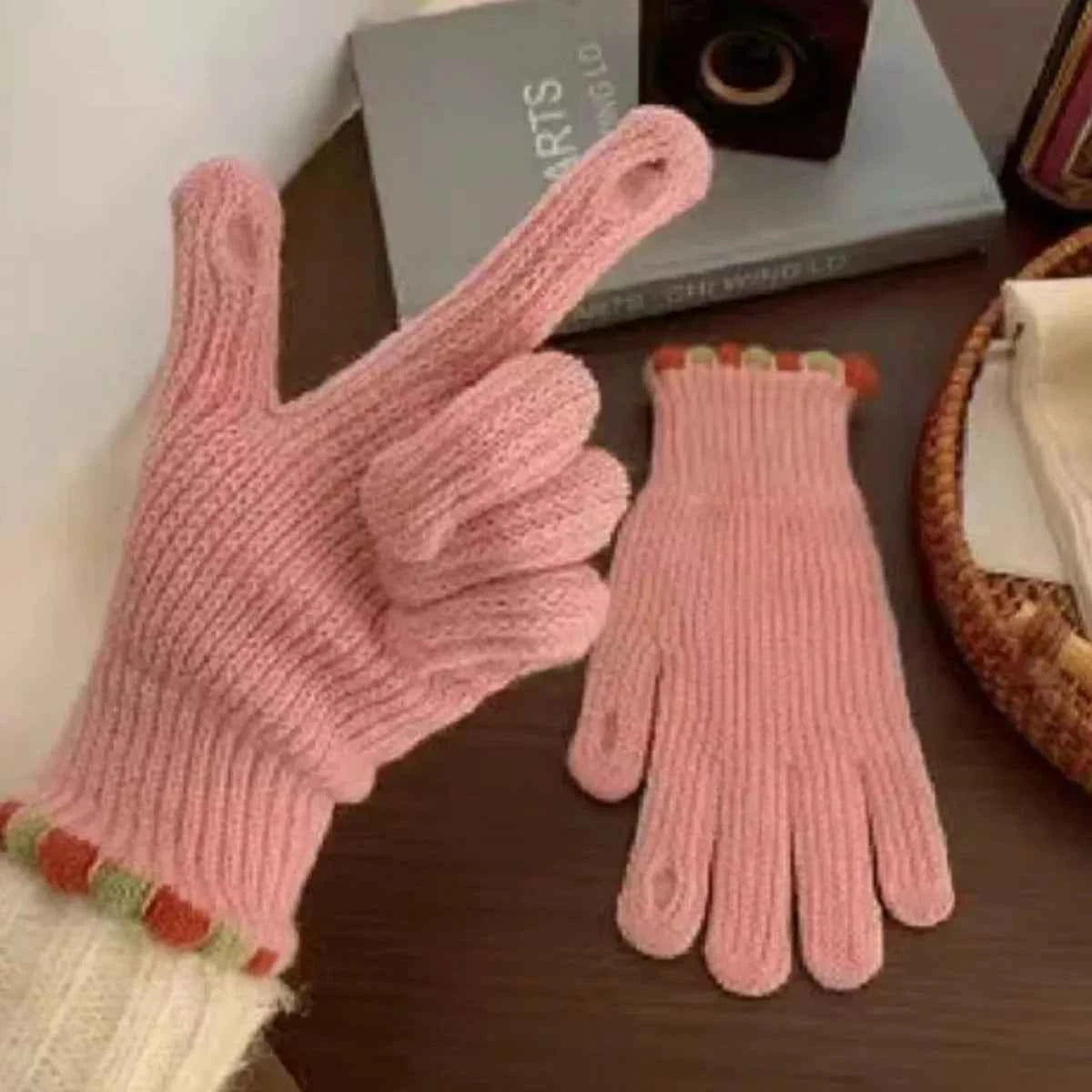 Sarah Express Women's Lightweight Knitted Gloves - Soft Winter Warm Gloves Dusty Pink ONESIZE