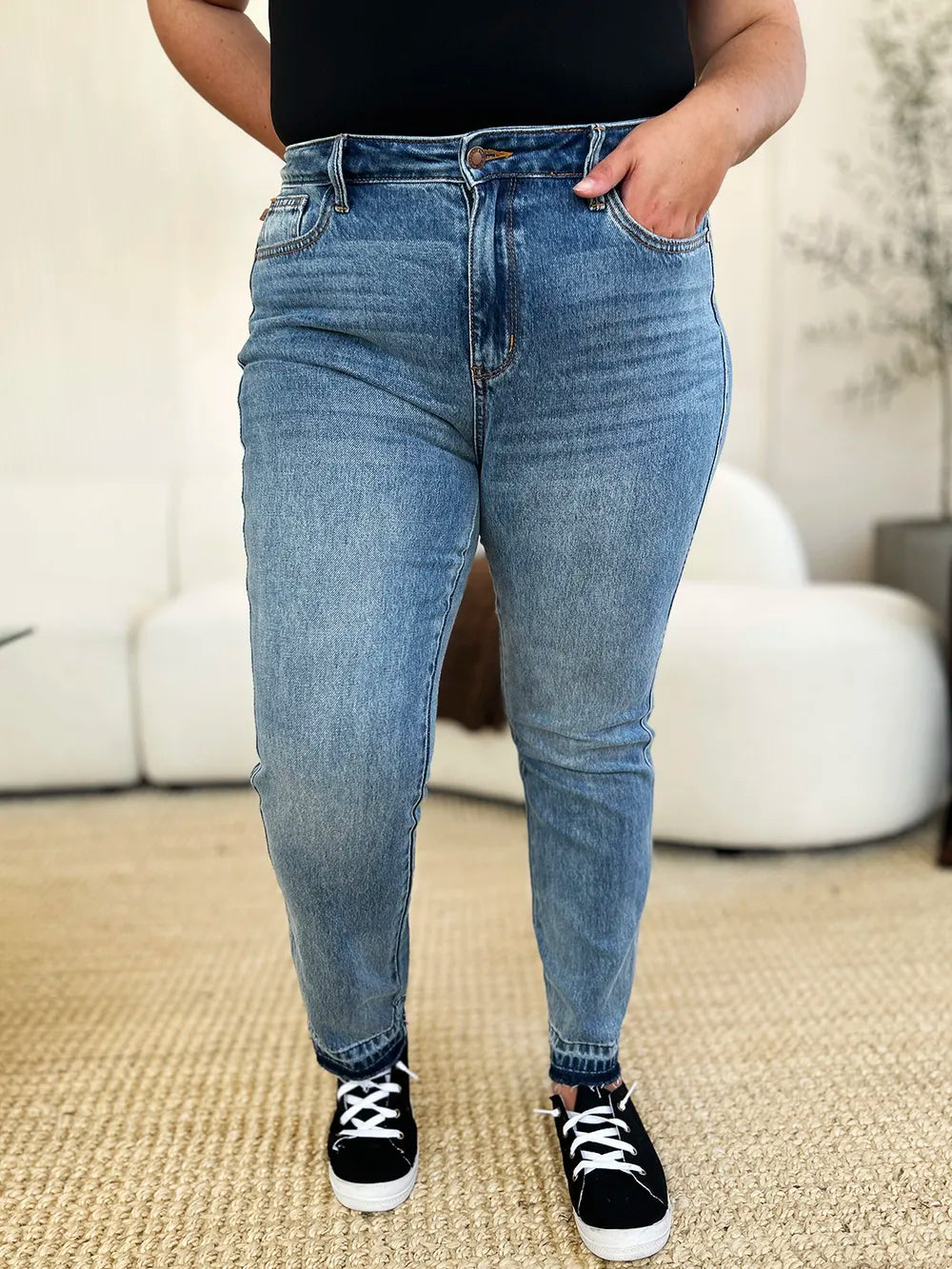 Sarah Express Women’s Plus Size Mid Rise "Rigid Magic" Release Hem Jeans
