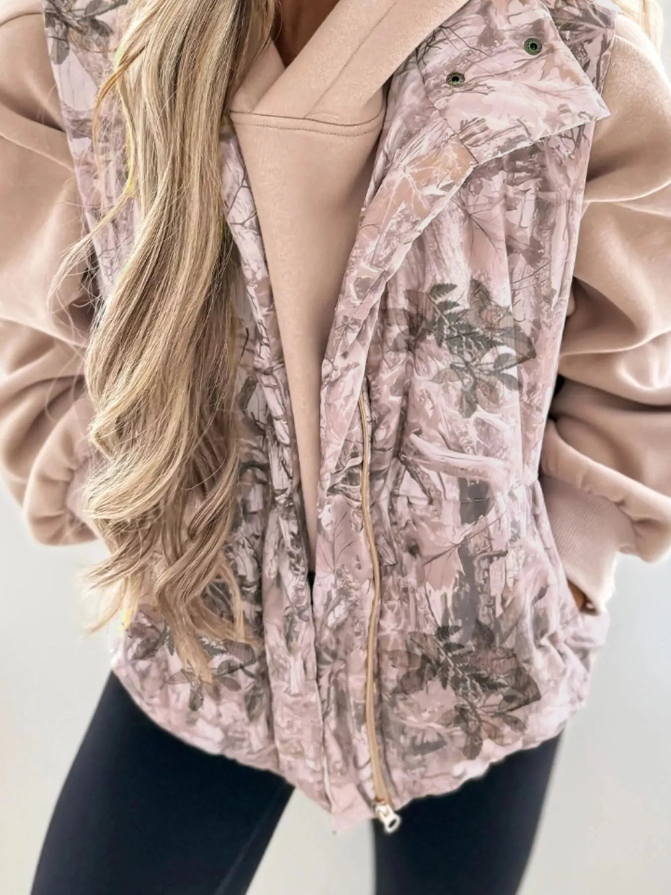 Sarah Express Women's Lightweight Leaf Print Vest Coat