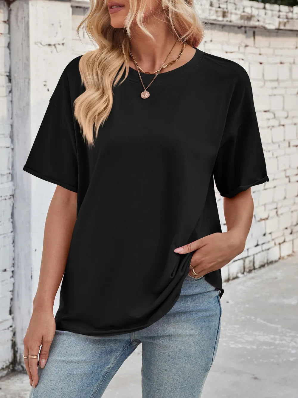 Sarah Express Women's Exposed Seam Round Neck Half Sleeve T-Shirt Black