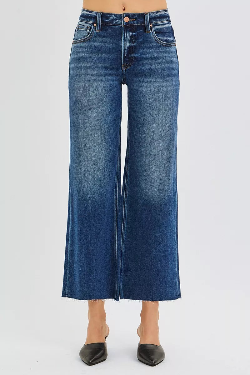 Sarah Express Women’s Plus Size Mid Rise Cropped Wide Leg Jeans with Raw Cut Hem
