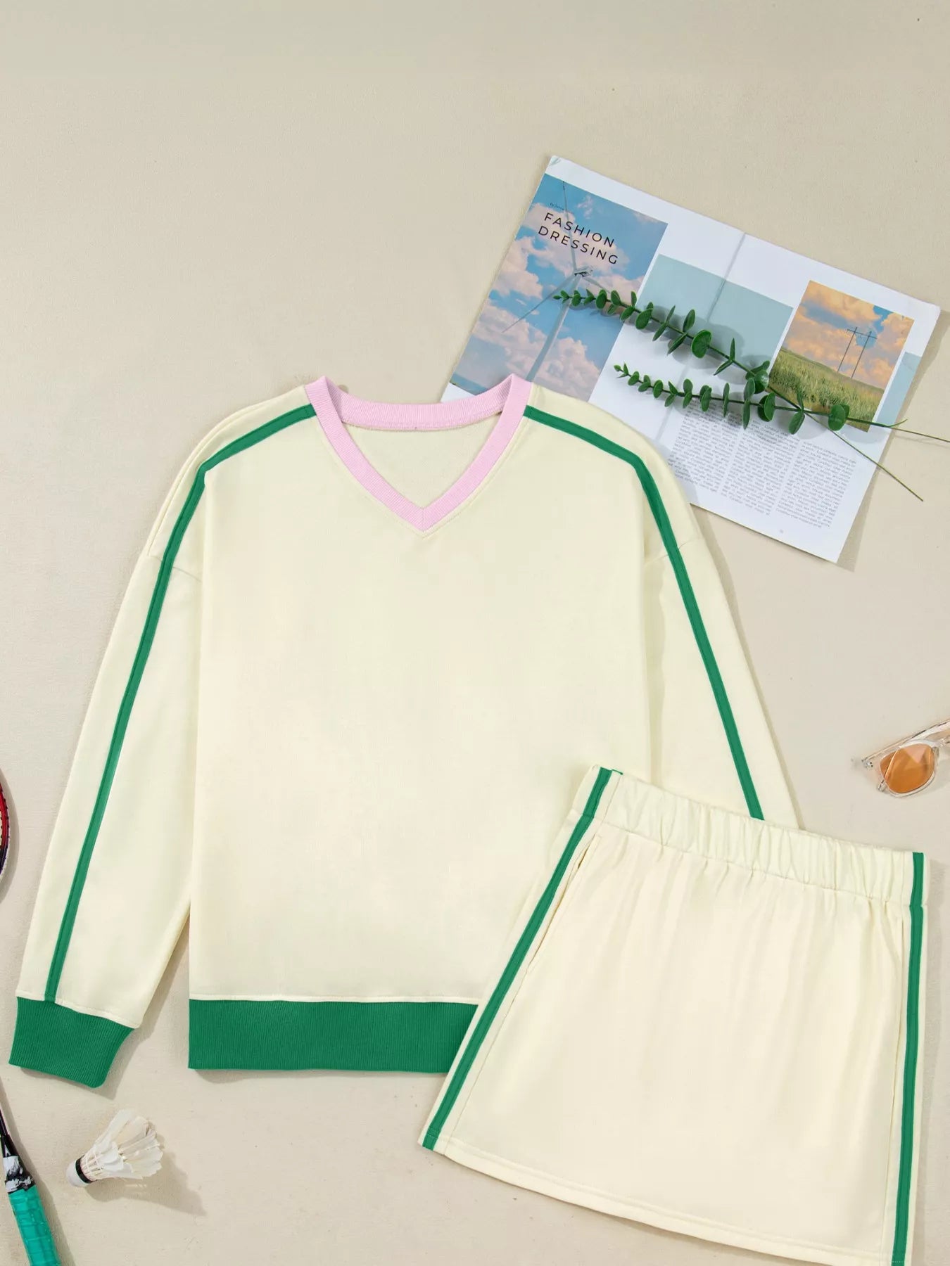 Sarah Express Women's Ribbed Colorblock V Neck Sporty Pullover Mini Skort Athleisure Set