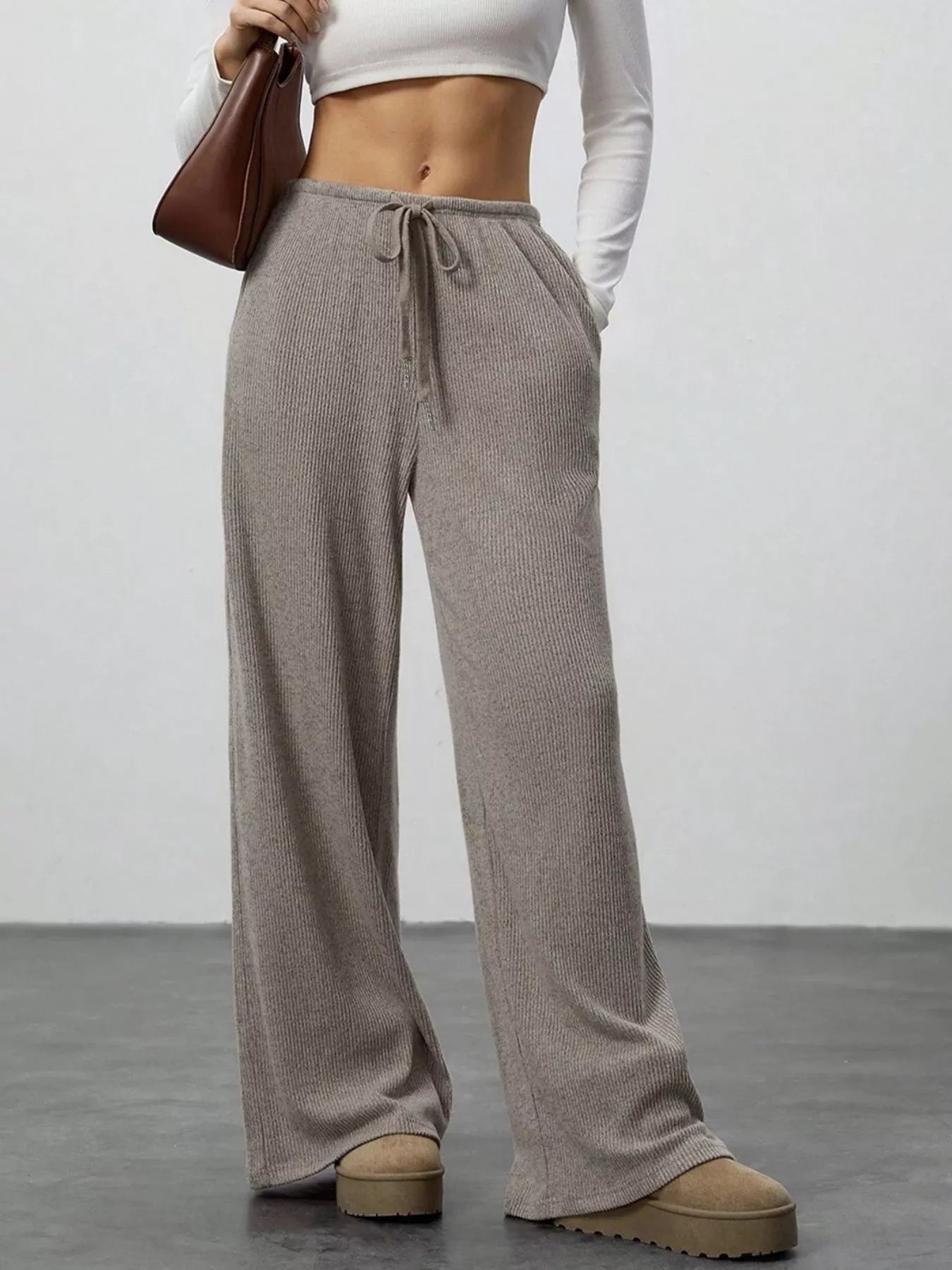 Sarah Express Women's Relaxed Fit Drawstring Pants Mocha