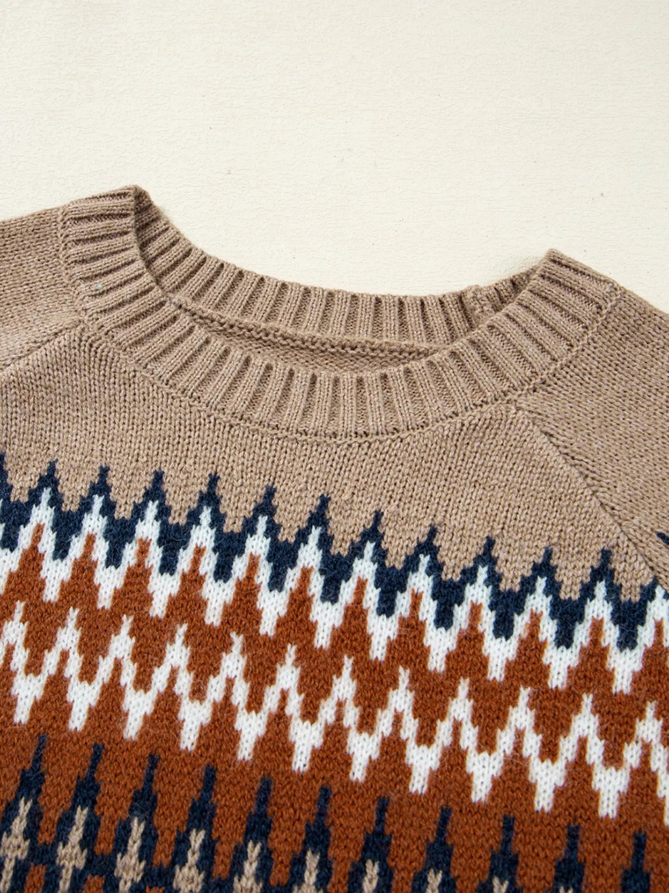 Sarah Express Women's Color Block Crew Neck Sweater