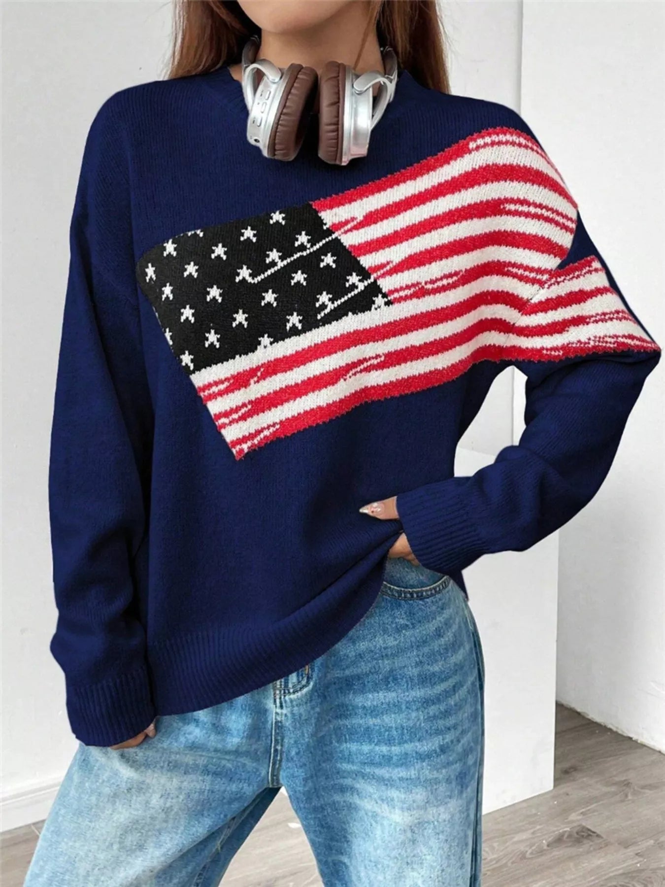 Sarah Express Women's US Flag Round Neck Long Sleeve Sweater Navy